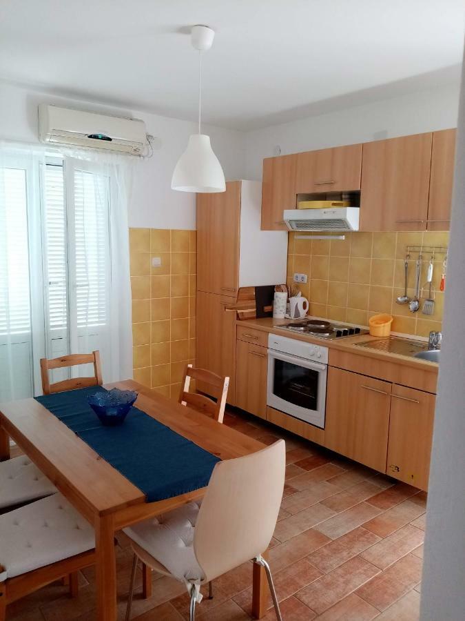 Apartment Pepi Povljana Dış mekan fotoğraf