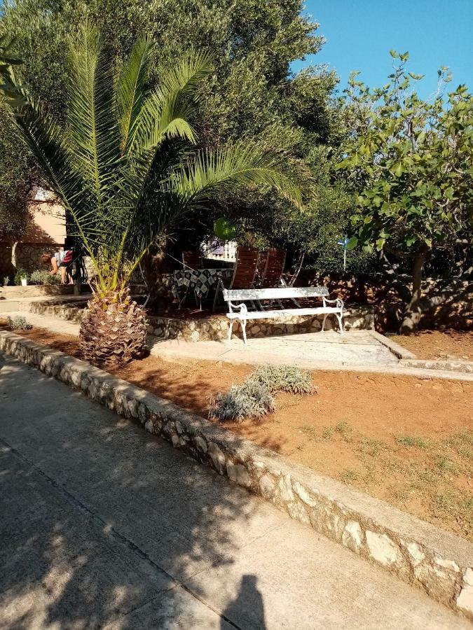 Apartment Pepi Povljana Dış mekan fotoğraf