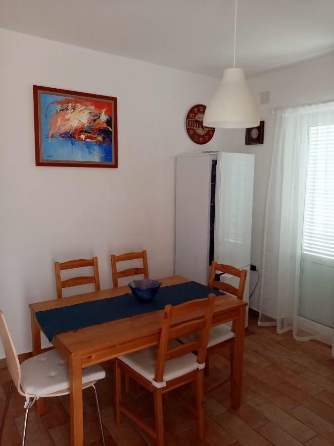 Apartment Pepi Povljana Dış mekan fotoğraf